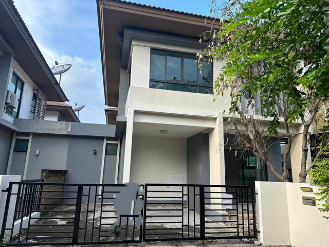 ขายทาวน์เฮ้าส์โครงการ พร้อมพัฒน์ ไพร์ม รามอินทรา คลองสามวา กรุงเทพมหานคร  AP 0148