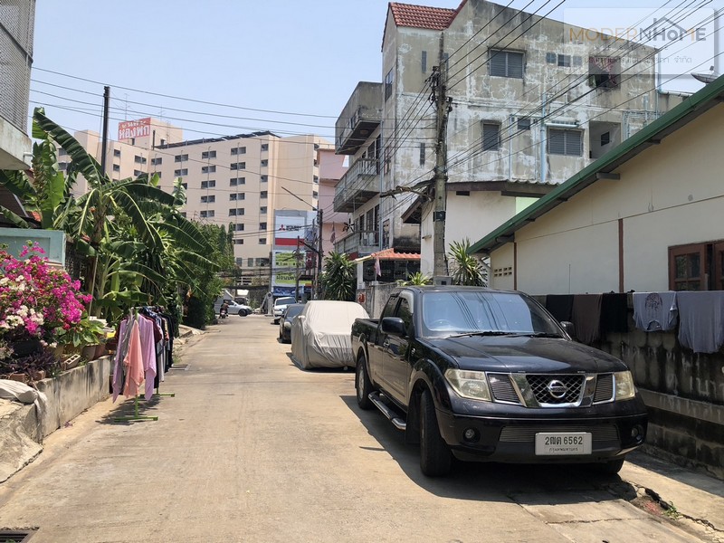 ขาย ที่ดินพร้อมห้องเช่า 80 ตารางวา ซอยเทศบาล 3 ถนนเพชรเกษม ใกล้บิ๊กซีอ้อมใหญ่