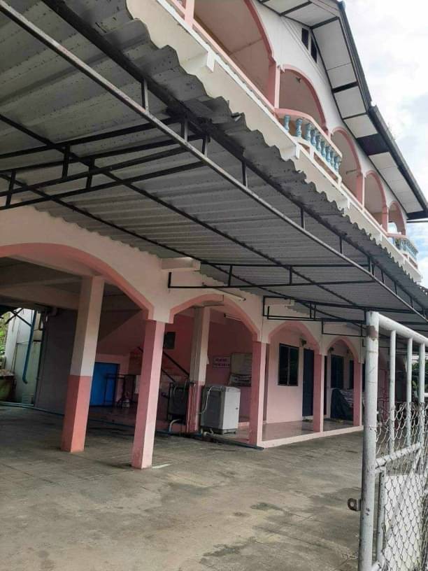 ขายด่วน 8.5 ล้าน 82 ตรว. 16 ห้อง หอพัก 3 ชั้น สันพระเนตร สันทราย ผู้เช่าเต็ม รับรายได้เดือนละประมาณ 30,000 บาท