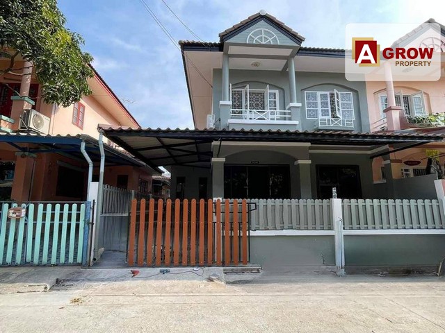 หมู่บ้านสุธาวี คลัสเตอร์เฮ้าส์ บางพลี-ตำหรุ บ้านกำลังรีโนเวทพร้อมอยู่ ที่ตั้ง :   ถนนบางพลี-ตำหรุ ต.บางพลี อ.บางพลี จ.สมุทรปราการรหัสทรัพย์ : AGT00404ีราคาขาย : 2,480,000 บาท ///ฟรีโอน///รายละเอียด : - บ้านอยู่ระหว่างรีโนเวทใหม่- เนื้อที่ 27ตรว.- 3 ห้องนอน- 3 ห้องน้ำ- 1 ห้องครัว- 1-2 ที่จอด**แถมฟรี**- ฟรีแอร์ 1 ตัวจุดเด่น : - บ้านรีโนเวทใหม่พร้อมอยุ่ ทำหลังคาใหม่ ปูกระเบื้องใหม่ - ทำห้องครัวใหม