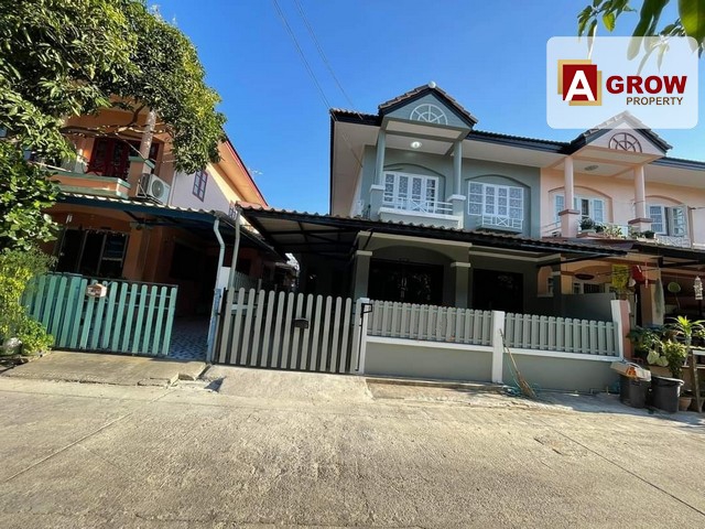 หมู่บ้านสุธาวี คลัสเตอร์เฮ้าส์ บางพลี คลองขุด หลังมุมใน บ้านรีโนเวทใหม่พร้อมอยู่ที่ตั้ง :   ถนนบางพลี-ตำหรุ ต.บางพลี อ.บางพลี จ.สมุทรปราการรหัสทรัพย์ : AGT00402ราคาขาย : 2,480,000 บาท***ฟรีโอน***รายละเอียด :- ทาวน์เฮ้าส์ 2 ชั้น มุมใน- เนื้อที่ 27ตรว.   - บ้านทาวน์เฮ้า2 ชั้น หลังมุม- 3  ห้องนอน- 3  ห้องน้ำ- 1  ห้องครัว- 1-2  ที่จอด***แถมฟรี***- ฟรีแอร์- ฟรีปั้มน้ำจุดเด่น : - บ้านรีโนเวทใหม่พร้อมอยุ่ เจ