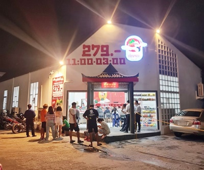  สนใจ-สอบถามข้อมูลคุณหมี 099-198-2932คุณโบ๊ท 063-192-4566เซ้งกิจการ‼️ ร้านชาบู  #โซนลาดกระบัง  เพียง 500,000 บ พร้อมอุปกรณ์ ในโครงการ Cabin Air  ติดถนนใหญ่เส้นลาดกระบัง ใกล้สนามบิน #มีกลุ่มลูกค้า นักศึกษา พนักงานทำงานสนามบิน ครอบครัว และชาวต่างชาติผ่านไปมาจำนวนมาก  พื้นที่ใช้สอย 200 ตรม มีพื้นที่จอดรถรองรับลูกค้า อุปกรณ์ #พร้อมเปิดร้าน- เตาไฟฟ้าขนาดเล็กยี่ห้อ Nicole 30 เตา- สายพาน 2 ชุด- เค