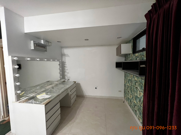 ขายทาวน์โฮม 3 ชั้น หมู่บ้าน Eco space บางนา- วงแหวน พื้นที่ 24.7 ตร.ว. พื้นที่ใช้สอย 200 ตร.ม. 3 ห้องนอน 3 ห้องน้ำ แต่งสวย