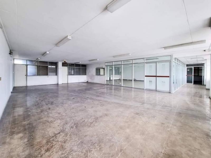 ให้เช่าอาคาร3ชั้น 1700ตร.ม.ย่านเพชรเกษมบางหว้าภาษีเจริญใกล้BTSพชรเกษม48 เหมาะทำสำนักงานคลีนิคร้านอาหารคาเฟ่