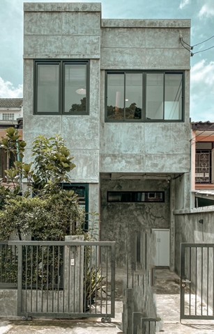 AHR24673 ให้เช่าทาวน์โฮม2ชั้น20ตรว.145ตรม.ซ.ศูนย์วิจัย เพชรบุรี ห้วยขวางคลองตันเดินทางสะดวก เฟอร์นิเจอร์พร้อมอยู่สนใจติดต่อ คุณจุ๋ม (Agent)098-5565514   ไลน์ ไอดี(Line ID) : thewitch-jj คลิกลิงค์ไลน์    https://line.me/ti/p/kf8IEqqIw6  AHR24673 ให้เช่าทาวน์โฮม2ชั้น20ตรว.145ตรม.ซ.ศูนย์วิจัย คลองตันเดินทางสะดวก เฟอร์นิเจอร์พร้อมอยู่20 ตรว. 145ตรม.2 ชั้น2 ห้องนอน3 ห้องน้ำราคาเช่า 58,000บาท/เดือนที่ตั้ง ซอยศูนย์วิจัย(เพชรบุรี47)  แขวง บา