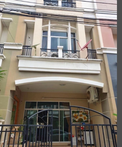  ให้เช่าทาวน์โฮม 4ชั้น หมู่บ้านปริญลักษณ์ เพชรเกษม 69 หนองแขม 