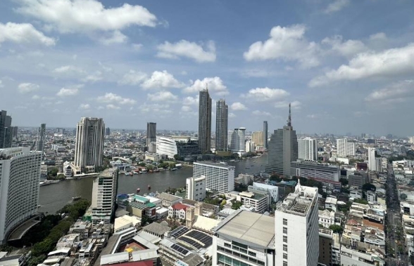  ขาย สเตท ทาวเวอร์ คอนโดมิเนียม  ย่าน สีลม บางรัก พื้นที่ 68.27 ตรม มี 1 ห้องนอน 1 ห้องน้ำ วิวแม่น้ำเจ้าพระยา