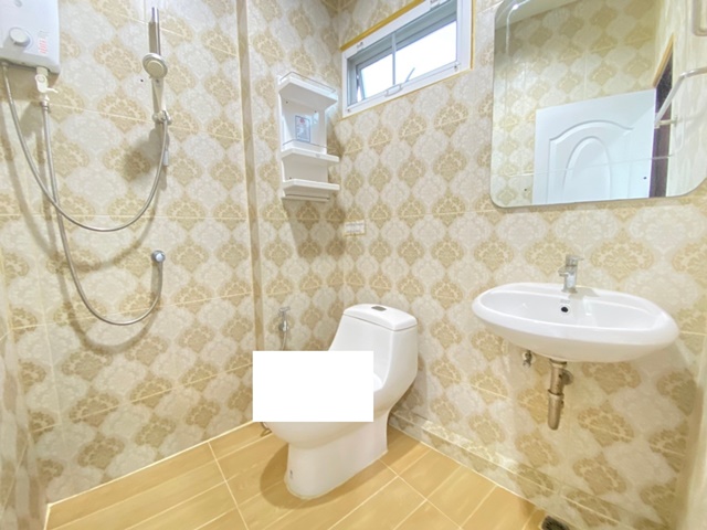 ขายอพาร์ตเมนต์ รถไฟฟ้าศรีย่าน สามเสน 89ตรว. 1,648ตรม.ใกล้รัฐสภา ติดถนนใหญ่ เหมาะกับนักธุรกิจ 50นอน 50แอร์ จอดรถได้หลายคัน