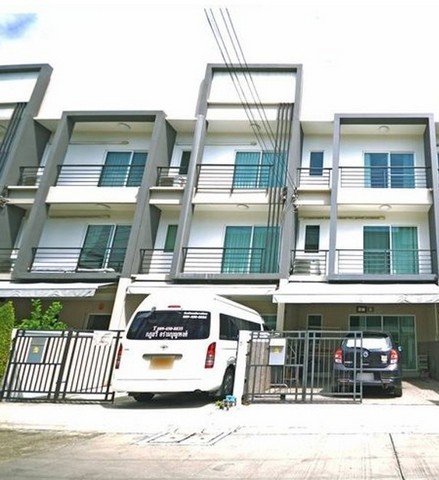 ขายทาวน์โฮม บ้านกลางเมืองสุขุมวิท – อ่อนนุช ทำเลย่านสุขุมวิท ฮวงจุ้ยดี ราคาดี