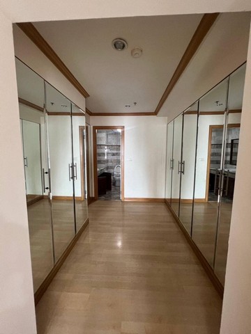 ให้เช่าคอนโด สีลม สวีท Silom Suite ขนาด 110 ตรม. 3 ห้องนอน ชั้น 25 ย่านใจกลางเมืองสาทร วิวเมือง ใกล้ BTS เซนต์หลุยส์