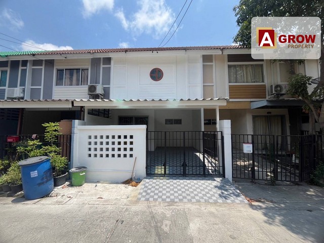 ม.พฤกษา47/2 ต้นโครงการ ซ.ทรัพย์บุญชัย บางเมือง สมุทรปราการ รีโนเวทใหม่พร้อมอยู่ที่ตั้ง : ถ.เทพารักษ์ ต.บางเมือง อ.เมืองสมุทรปราการ  จ.สมุทรปราการรหัสทรัพย์ : AGT00407ราคาขาย 1,690,000 บาท (ฟรีค่าใช้จ่ายการโอน)ทาวน์เฮ้าส์- ทาวน์เฮ้าส์ 2 ชั้น- พื้นที่16 ตรว.- 3 ห้องนอน- 2 ห้องน้ำ- 1 ห้องครัว- 1 จอดรถจุดเด่น/สิ่งอำนวยความสะดวกในโครงการ : - กล้องวงจรปิด cctv - ระบบรักษาความปลอดภัย 24 ชม. - สนามเด็ก