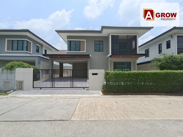 ม.ดีไลน์ อ่อนนุช มอเตอร์เวย์  หลวงแพ่ง ศรีษะจรเข้น้อย ถนนเมนในโครงการ รีโนเวทใหม่พร้อมอยู่ ที่ตั้ง : ถนนหลวงแพ่ง ต.ศีรษะจรเข้น้อย อ.บางเสาธง จ.สมุทรปราการรหัสทรัพย์ : AGH00233ราคา : 5,090,000 บาท **ฟรีโอน**รายละเอียดทรัพย์ :- บ้านเดี่ยว 2 ชั้น ถนนเมนในโครงการ - บ้านหันทิศเหนือ- เนื้อที่ 52.2 ตรว. - พื้นที่ใช้สอย 160 ตรม. - 3 ห้องนอน- 3 ห้องน้ำ- 2 จอดในบ้าน จุดเด่น/ของแถม : - บ้านรีโนเวทใหม่ ถนนเ