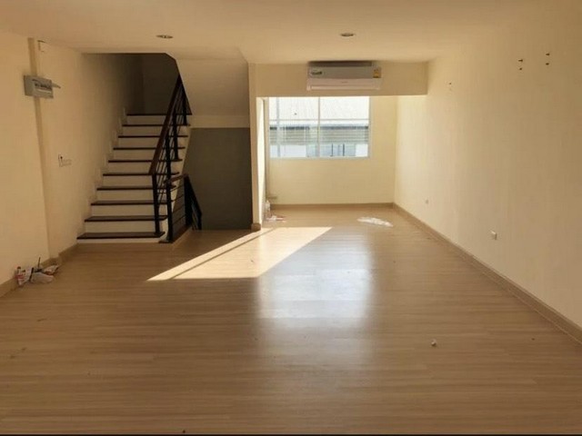 PB4010 ประกาศ ให้เช่า ทาวน์โฮม 4 ชั้น โครงการ ปรัชญาบิซโฮม2 อ่อนนุช-สุวรรณภูมิ เขตลาดกระบัง ใกล้สนามบินสุวรรณภูมิ (บ้านว่างเมษายนนี้)