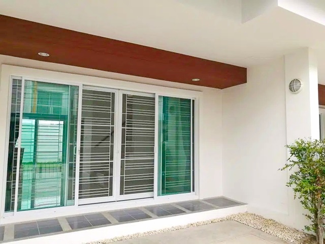 วิภาวดี​ แจ้งวัฒนะ ศูนย์ราชการ ให้เช่าโฮมออฟฟิศ 3ชั้น 25 ตรว. 282 ตรม. 3นอน ใหม่ ใหญ่มาก เกษตรศาสตร์ 3น้ำ แอร์ 3 ตัว พร้อม​เฟอร์ ดอนเมือง