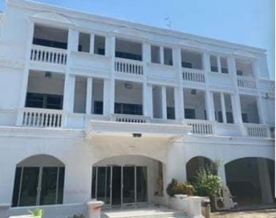  ให้เช่าอาคาร4 ชั้น ซอยตากสิน 11 ออกกรุงธนบุรี4  เนื้อที่ 200 ตรว จอดรถ 8 คัน ใกล้BTSวงเวียนใหญ่ คลองสาน