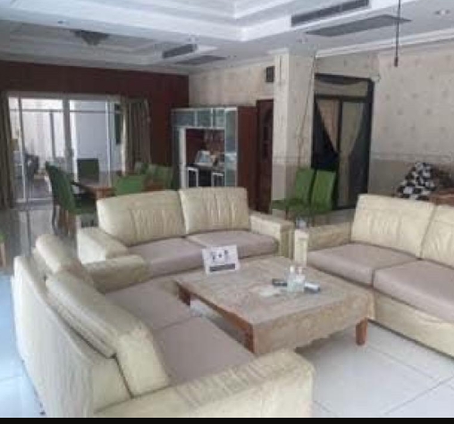 ให้เช่าอาคาร4 ชั้น ซอยตากสิน 11 ออกกรุงธนบุรี4  เนื้อที่ 200 ตรว จอดรถ 8 คัน ใกล้BTSวงเวียนใหญ่ คลองสาน