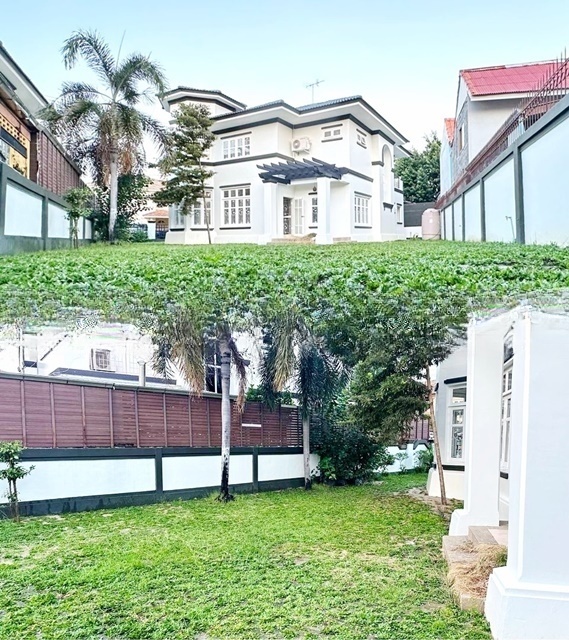 ให้เช่าคฤหาสน์หรู 2 ชั้น ถูกที่สุด ติดตั้งแล้วแอร์ 6 ตัว รังสิตคลอง3 บ้านเดี่ยว 112ตรว. 232ตรม.3นอน 3น้ำ 2จอดรถเพียวเพลส ถนนใหญ่