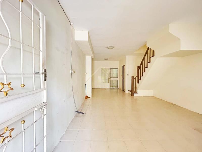 ทาวน์เฮ้าส์ 2 ชั้น พฤกษา 30/1 ถนน เลียบคลองบางไทร