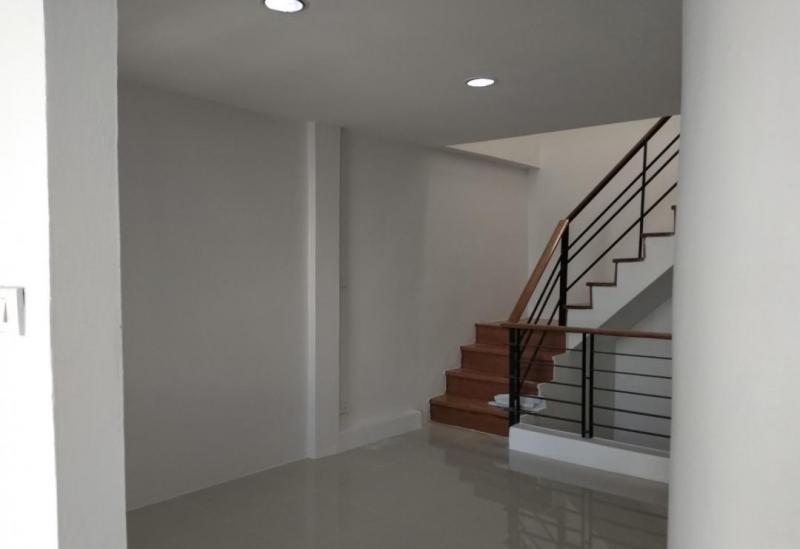 EPL-HR3262 ให้เช่าทาวน์โฮม 4 ชั้น ใกล้สถานีลาดพร้าว 87 หมู่บ้านมนตรีทาวน์โฮม เนื้อที่ 20.7 ตารางวา 4 ห้องนอน 4 ห้องน้ำ