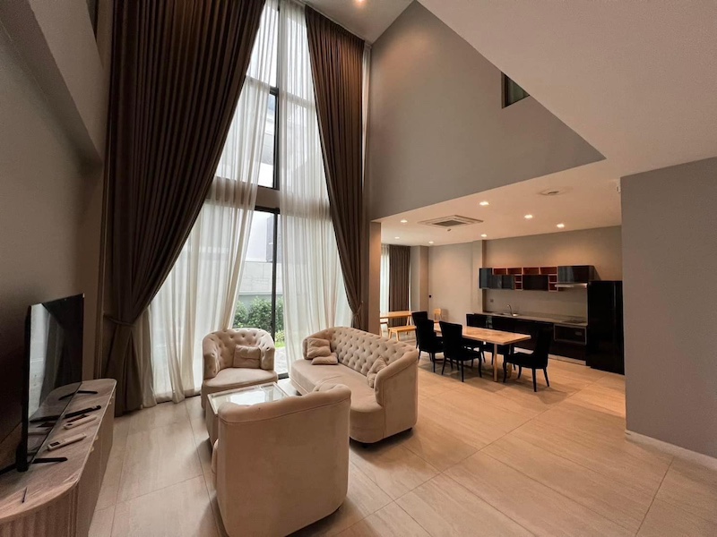 BH2800 ให้เช่า The Gentry พัฒนาการ 2 วิลล่าหรูโครงการใหม่ บ้านใกล้ clubhouse  วิวสระว่ายน้ำ โครงการอยู่ใจกลางเมือง