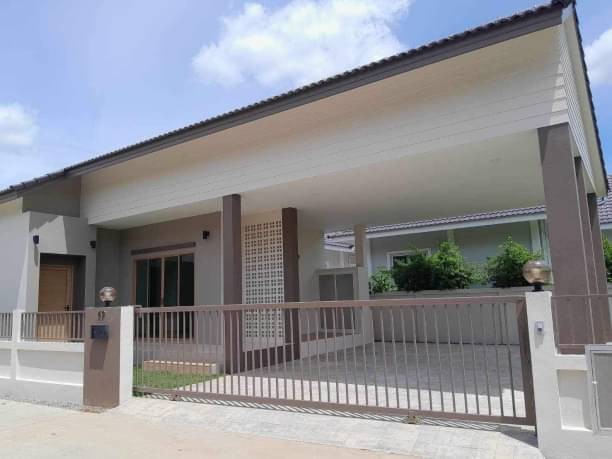 ขายพร้อมผู้เช่า 3.7 ล้าน 64 ตรว. กาดฝรั่ง โซนหางดง รับรายได้ทุกๆเดือนๆละ 20,000 บาท