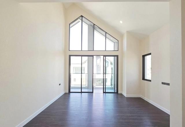 PO501 ขาย บางกอก บูเลอวาร์ด รามอินทรา-วัชรพล Bangkok Boulevard Ramintra-Watcharapol ทิศเหนือ แปลงมุม 75 ตรว. 5 ห้องนอน  