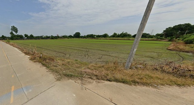 พื้นที่ดิน ที่ดินติดถนน และลำคลอง (2 ด้าน) ต.วัดไทร อ.เมืองนครสวรรค์ จ.นครสวรรค์ area 92 ตรว. 3 งาน 13 ไร่  ไม่ไกลจาก ห่างถนนเลี่ยงเมืองนครสวรรค์ (ทางหลวงหมายเลข 122)ประมาณ 500 เมตร บรรยากาศ ดี นครสวรรค์