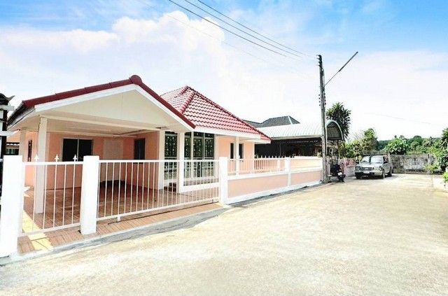 บ้านเดี่ยว ล้านกลางเท่านั้น หมู่บ้าน พรภิรมย์ ผ่อนเดือนละ 6000 เงินเดือนน้อยกู้ได้