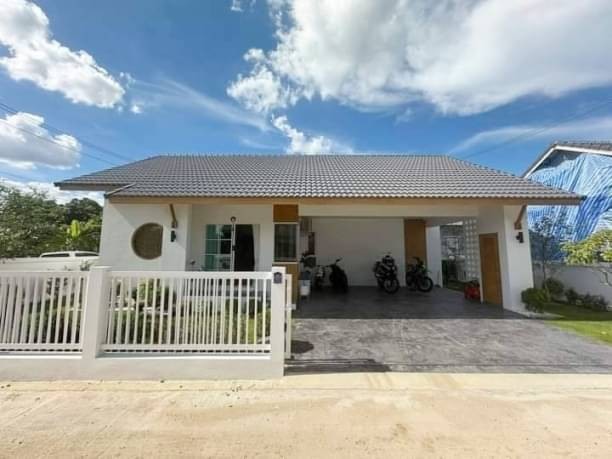 โซนสารภี ขาย 3.99 ล้าน เนื้อที่ 57 ตรว. ยางเนิ้ง สไตล์มินิมอล เฟอร์นิเจอร์ครบ บ้านพร้อมอยู่ตกแต่งเรียบร้อย สวนสวย เข้าอยู่ได้เลย