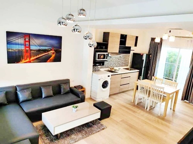 ให้เช่าทาวน์โฮม 2 ชั้น Indy ราม เมกา บางนา มคำแหง 2 หลังมุม  2นอน 3น้ำ 2จอดรถ 3นอน มีสวน MRT ศรีเอี่ยม ทำเลดี 22ตรว. 95ตรม.