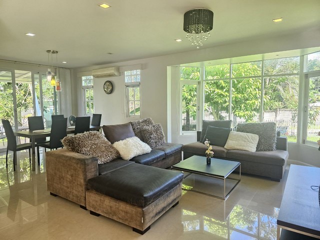 For Rent : Kathu, Private House, 3 bedrooms 3 Bathrooms, Garden View