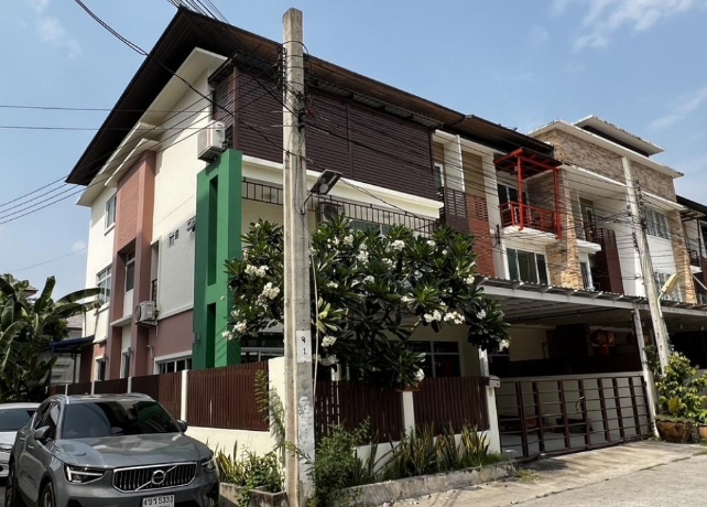 ให้เช่า ทาวน์โฮม3 ชั้น  บ้านบดินทร์เอ็กซ์คลูซีพ ลาดพร้าว112 เหมาะอาศัย ทำออฟฟิศจดบริษัทได้