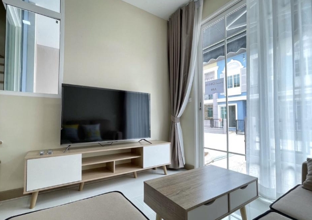 พระราม 9 วิวสวน 17ตรว. APL หัวหมาก ให้เช่าโฮมออฟฟิศ 3 ชั้น145ตรม. 3นอน 3น้ำ 1จอดรถ 3แอร์ หน้าบ้านทิศเหนือ