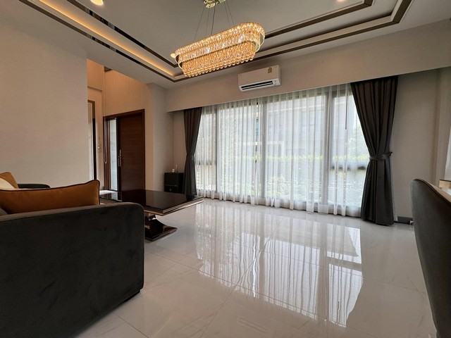 ให้เช่าบ้านหรูหลังMega Bangna ใกล้โรงเรียนConcordian International Schoolและ รร.ราชวินิตบางแก้ว ย่านบางนากม.7