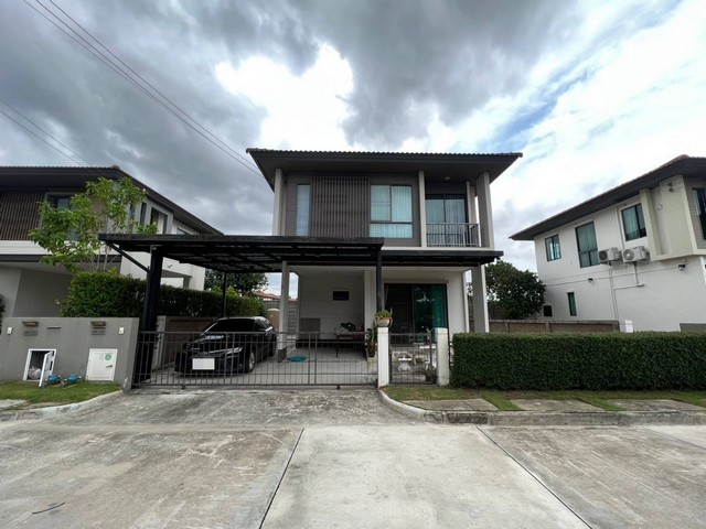 Sub1064ขาย บ้านเดี่ยว 2 ชั้น หมู่บ้าน ฮาบิเทีย Habitia ORBITซอยหทัยราษฎร์ 43 เครือแสนสิริ ( ยินดีรับนายหน้า)ขายราคาเพียง 4.79 ลบ. (ค่าโอนคนละครึ่ง)สอบถามรายละเอียด โทร คุณฟรี 0828602478ที่ตั้ง :  ถ.หทัยราษฎร์ ติดถนนใหญ่ แขวงสามวาตะวันตก เขตคลองสามวา กรุงเทพ 10510เนื้อที่ 50.3 ตร.ว. 3 นอน 2 น้ำ 1 ครัวจอดรถ 2 คัน ทำเล หทัยราษฎร์ ใกล้ ทางด่วนวงแหวน ซาฟารีเวิลด์ ปัญญาอินทรา ห้างแฟชั่นไอซ์แลนด์ รามอินท