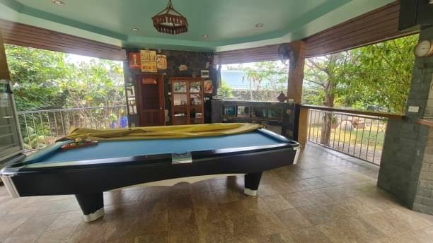 ขายพูลวิลล่า 30 ล้าน 2 ไร่ 246 ตรว. 7 นอน 5 น้ำ น้ำแพร่ หางดง หลังใหญ่ สไตล์ล้านนาโมเดิร์น ร่มรื่น บรรยากาศดี เฟอร์นิเจอร์ครบ พร้อมเข้าอยู่