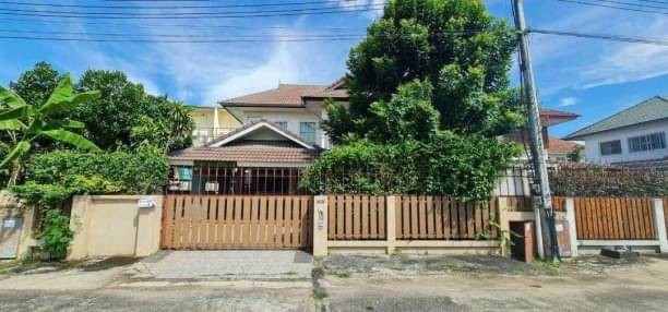 ขายต่ำกว่าราคาประเมิน 2.8 ล้าน 60 ตรว. สันปูเลย ดอยสะเก็ด บ้านเดี่ยว 2 ชั้น สวยพร้อมอยู่ เงียบสงบ บรรยากาศดี ร่มรื่น เดินทางสะดวก ใกล้เมือง