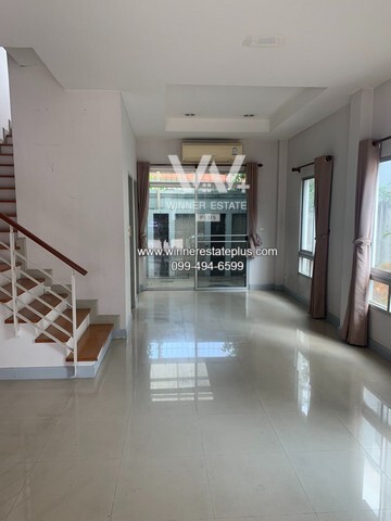 ให้เช่าทาวน์เฮ้าส์3ชั้น บ้านกลางกรุง เดอะรอยัลเวียนนา รัชวิภา The Royal Vienna  รายละเอียด :-