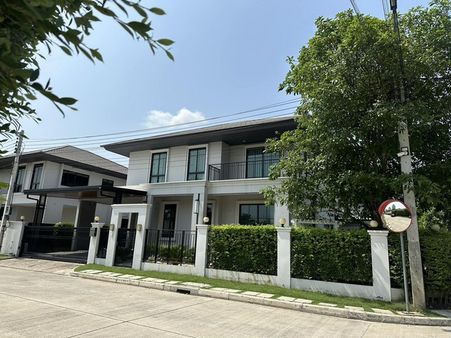 ขายบ้านเดี่ยว เศรษฐสิริพัฒนาการ  ซอยพัฒนาการ 87 หลังมุม พร้อมสระว่ายน้ำส่วนตัวย่านพัฒนาการ สวนหลวง