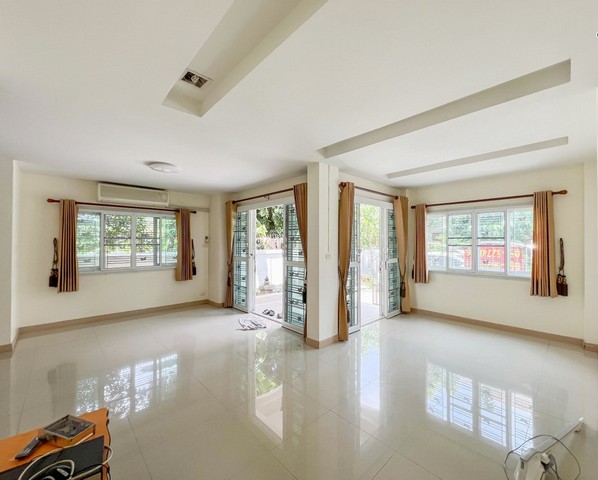 เปี่ยมสุข รัตนาธิเบศร์ หลังมุม   ทาวน์เฮ้าส์มือสองนนทบุรี