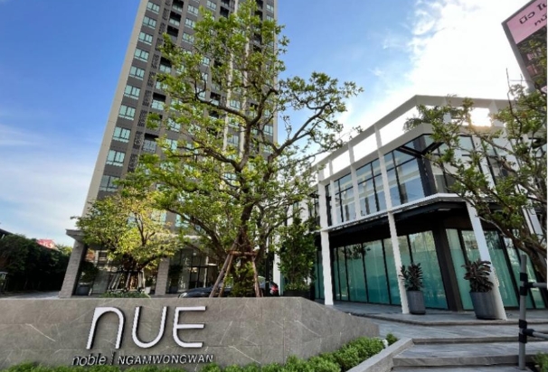 ให้เช่าพื้นที่ ขนาด 30 ตรม ติดถนนงามวงศวาน ในโครงการ Nue Noble เหมาะทำหน้าร้าน คาเฟ่ เสริมสวย สปา