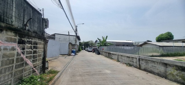 ขายที่ดินพระราม 2 ซอย 50 ซอยวัดกำแพง ห่างพระราม 2 เพียง 1 กม.เนื้อที่ 638 ตารางวา ถมแล้ว