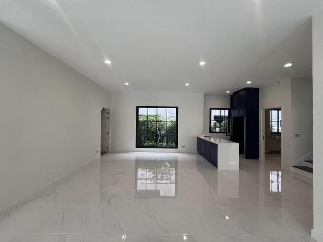 PO527 ให้เช่าบ้านเดี่ยวหรู 2 ชั้นหลังใหม่ นาราสิริ พหล-วัชรพล Narasiri Phahol – Watcharapol ถนนเทพรักษ์ สุขาภิบาล 5 