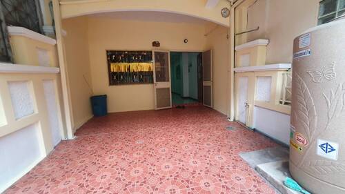 ขายถูกทาวน์เฮ้าส 3 ชั้น หมู่บ้านพงษ์ศิริชัย 4 17 ตรว. 4 ห้องนอน 3 ห้องน้ำ 1 ที่จอดรถ ฟรีเฟอร์ฯ หน้าบ้านหันทางทิศตะวันออก บ้านเลขที่สวย 