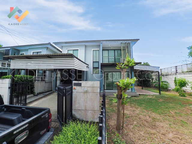 ิรหัสทรัพย์ : 99066บ้านเดี่ยว พฤกษาวิลเลจ 32 ดีไลท์ ดอนเมือง-โลคัลโรด หลังริมที่ตั้ง : ถนน กำแพงเพชร 6 ตำบล หลักหก อำเภอ เมืองปทุมธานี จังหวัด ปทุมธานี 12000รายละเอียดทรัพย์- เนื้อที่ 67.4 ตารางวา- พื้นที่ใช้สอย 120 ตารางเมตร- 3 ห้องนอน 2 ห้องน้ำ- 1 ห้องรับแขก 1 ห้องครัว- แอร์ 4 เครื่องแผนที่ : https://maps.app.goo.gl/a99fkNLPq8fJuEt89ราคาขาย 6,000,000 บาท  **ซื้อง่าย ขายเร็ว ดูแลจบทุกขั้นตอน**ศูนย์บริการรับฝากขายบ้