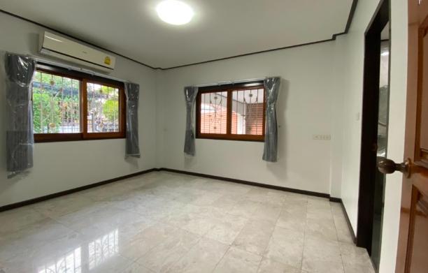 HR 5761 ให้เช่าบ้านเดี่ยว 2 ชั้น ซอยอารีย์สัมพันธ์6 ถนนพหลโยธิน5 ถนนพระรามหก