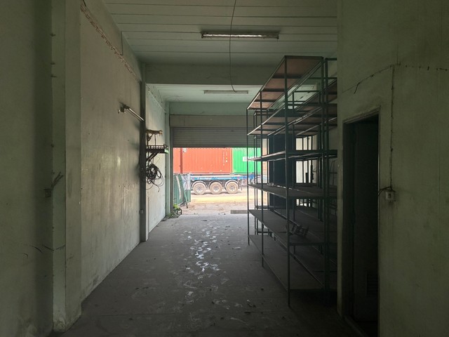 ขายอาคารพาณิชย์ 3 ชั้ั้น อำเภอศรีราชา จังหวัดชลบุรี AP 0869