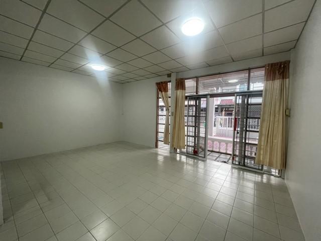 ให้เช่าทาวน์เฮ้าส์2ชั้นหมู่บ้านสุขเกษมวิลล่า2ซอยประดู่เจริญกรุง107