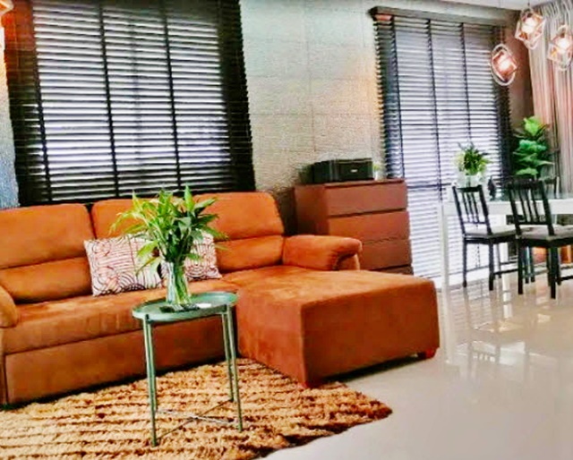 ให้เช่าโฮมออฟิศ 4 ชั้น MRT คู้บอน ขั้นห้อง 26ตรว.290ตรม. ตลาดน้ำพระยาสุเรนทร์  4นอน 4น้ำ 5จอดรถ ทำเลดีมาก ทำออฟฟิศ