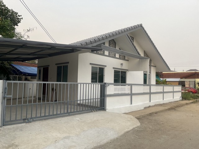 ขายบ้านสร้างใหม่ ชั้นเดียว หมู่บ้านน้ำผึ้งพาร์ควิว ซ.15 อ.สารภี เชียงใหม่